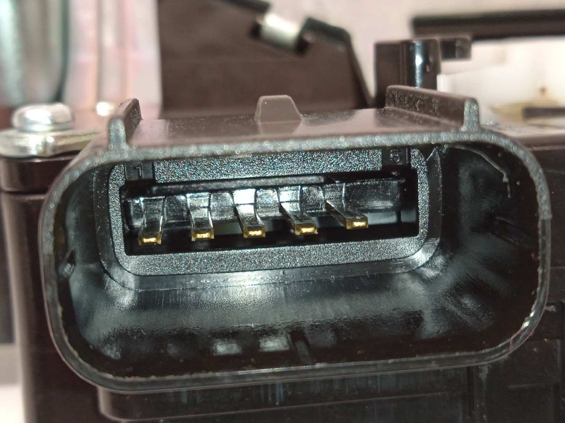 Recambio de cerradura maletero / porton para kia e - niro hibrido referencia OEM IAM NOREF  