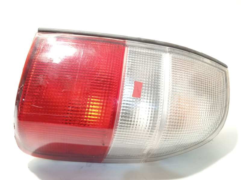 Recambio de piloto trasero derecho para mitsubishi l 200 (k6/7) 2.5 td cat referencia OEM IAM MR981082  