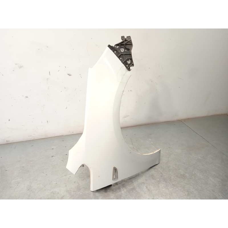 Recambio de aleta delantera derecha para opel astra j lim. 1.7 16v cdti referencia OEM IAM 13390003  