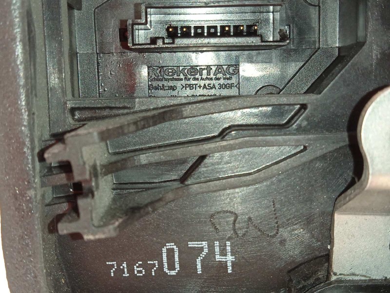 Recambio de cerradura puerta delantera derecha para bmw x3 (e83) 2.0d referencia OEM IAM 7167074  51217167074