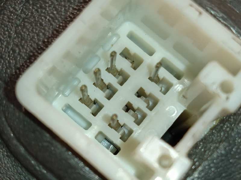 Recambio de retrovisor izquierdo para mazda 2 berlina (dy) 1.4 crtd active referencia OEM IAM DD216918ZD00  