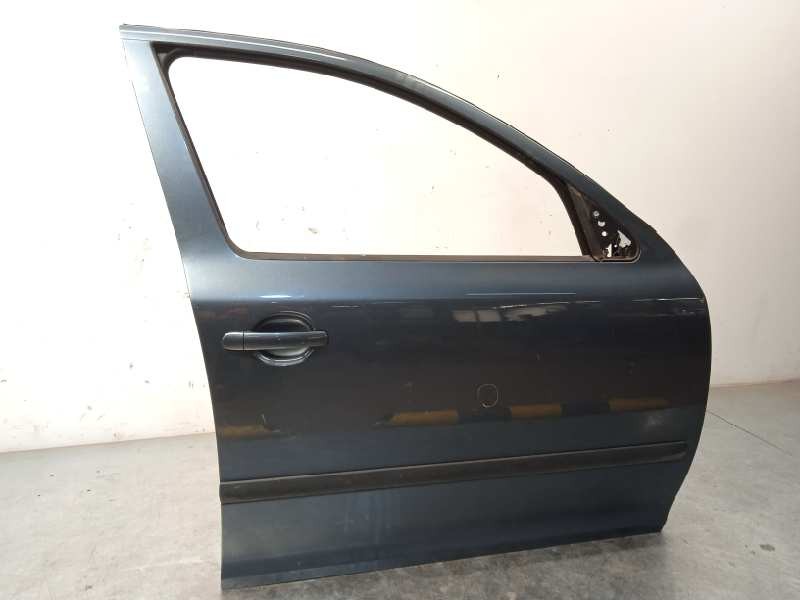 Recambio de puerta delantera derecha para skoda octavia berlina (1z3) elegance referencia OEM IAM 1Z0831056  