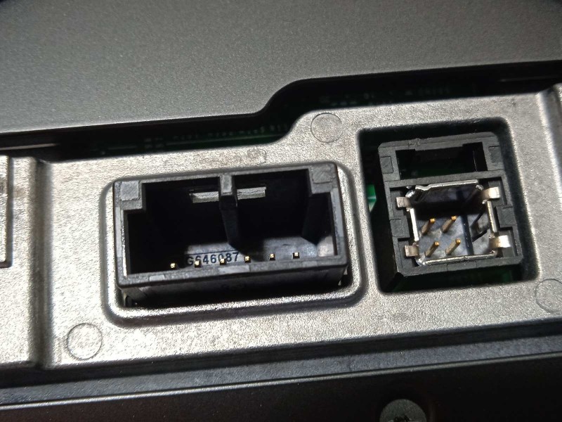 Recambio de pantalla multifuncion para kia e - niro hibrido referencia OEM IAM 96130AT000  