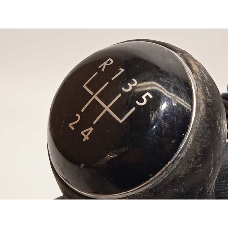 Recambio de palanca cambio para volkswagen golf vii lim. advance bluemotion referencia OEM IAM 5Q0711049AP  5Q0711112E