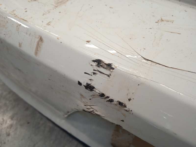 Recambio de paragolpes trasero para volkswagen golf vii lim. advance bluemotion referencia OEM IAM 5G6807417AP 5G6807421 5G68074