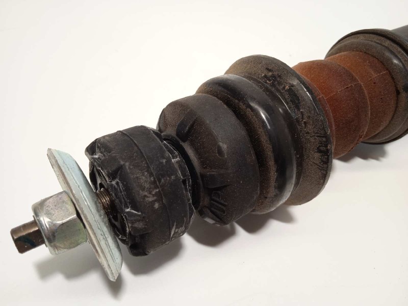 Recambio de amortiguador trasero izquierdo para kia picanto (ja) gt line referencia OEM IAM 55310G6200  