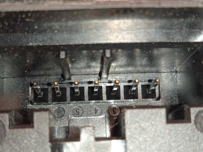 Recambio de cerradura puerta trasera derecha para volkswagen polo 1.0 referencia OEM IAM 5TA839016E  