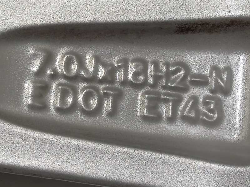 Recambio de llanta para audi q3 (f3b) 1.5 16v tsi act referencia OEM IAM 83A601025G  