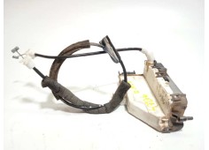 Recambio de cerradura puerta delantera derecha para peugeot partner kombi confort referencia OEM IAM 828405  9135EA 2