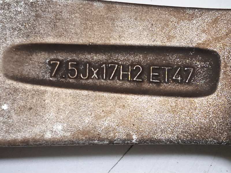 Recambio de llanta para volkswagen passat berlina (3c2) highline referencia OEM IAM 3C0601025R  3C0601025RQQ9