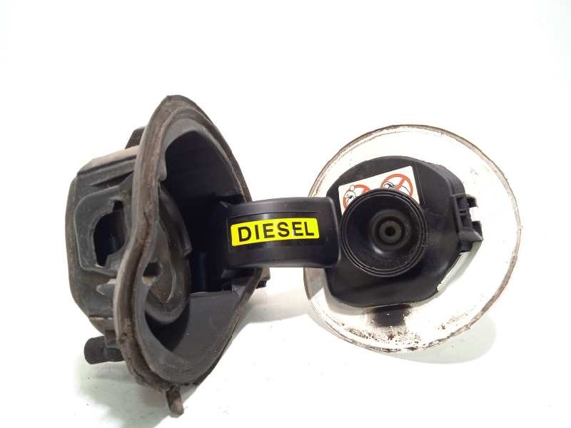 Recambio de tapa exterior combustible para citroën c4 lim. collection referencia OEM IAM 9687310880 1517J1 1518F9