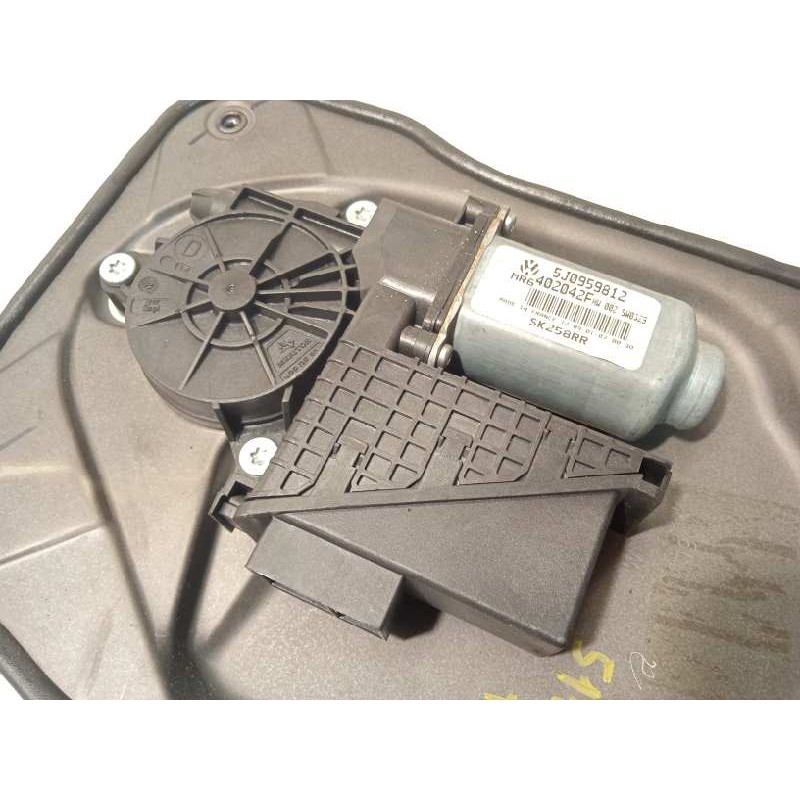 Recambio de elevalunas trasero derecho para skoda roomster (5j7) sport referencia OEM IAM 5J0959812  