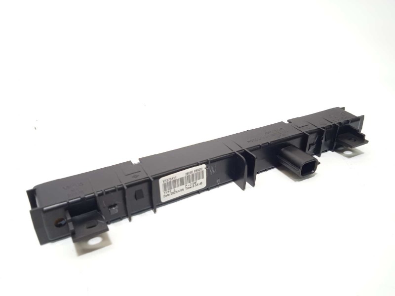 Recambio de luz central de freno para renault arkana 1.3 referencia OEM IAM 265958992D  