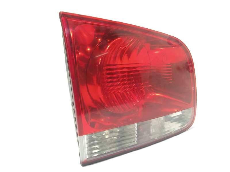 Recambio de piloto trasero izquierdo interior para volkswagen touareg (7la) 2.5 tdi referencia OEM IAM 7L6945093H  