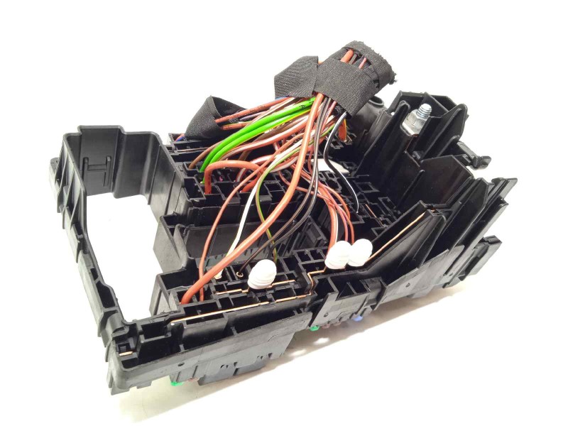 Recambio de caja reles / fusibles para volkswagen t-roc 1.5 16v tsi act referencia OEM IAM 5Q0937125G  