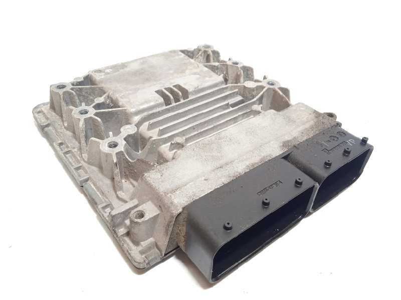 Recambio de centralita motor uce para porsche panamera 4 s referencia OEM IAM 97061860103  5WP4654307
