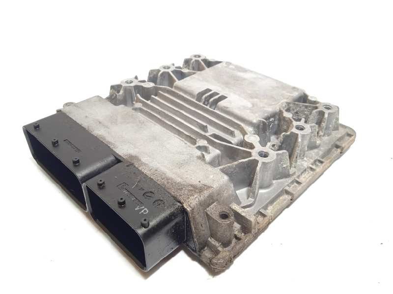 Recambio de centralita motor uce para porsche panamera 4 s referencia OEM IAM 97061860103  5WP4654307