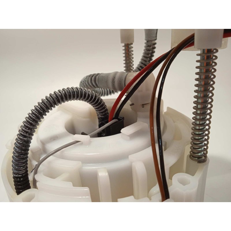 Recambio de bomba combustible para kia rio (yb) 1.0 tgdi cat referencia OEM IAM 31110H8400  