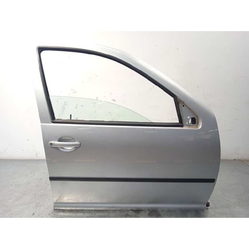 Recambio de puerta delantera derecha para volkswagen bora berlina (1j2) conceptline referencia OEM IAM 1J4831056H  