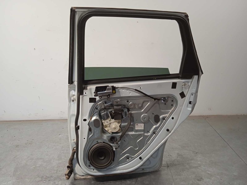 Recambio de puerta trasera derecha para ford focus turnier (cb4) trend referencia OEM IAM 1702418  P8M51N24630AE