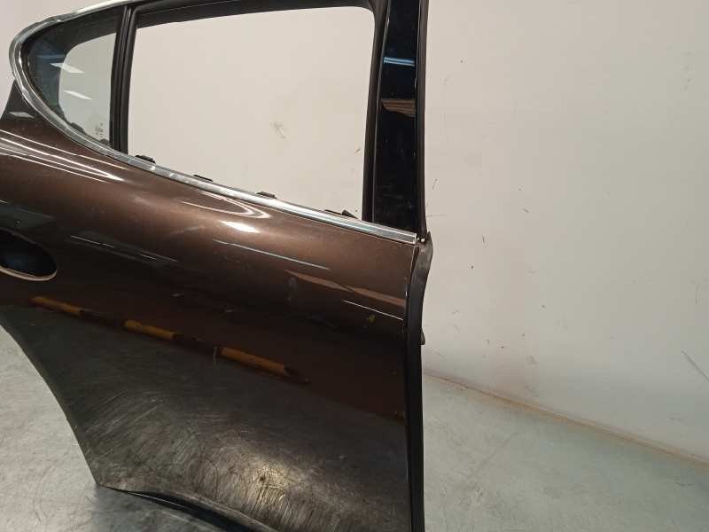 Recambio de puerta trasera derecha para porsche panamera 4 s referencia OEM IAM 97053201200  97053201200GRV