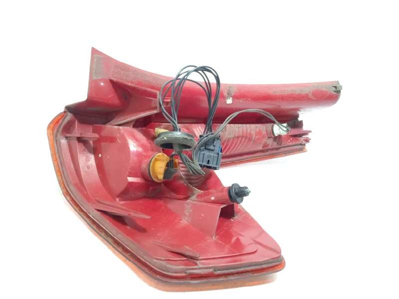 Recambio de piloto trasero izquierdo para citroën c4 berlina exclusive referencia OEM IAM 9655864080  6350T8