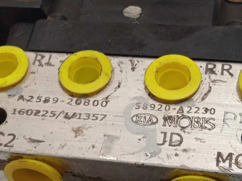 Recambio de abs para kia cee´d 1.4 crdi cat referencia OEM IAM 58920A2230 6158945200 A258920800