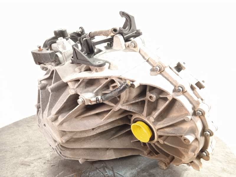 Recambio de caja cambios para volvo v40 momentum referencia OEM IAM GU1R7002BEC 36010296 1285379