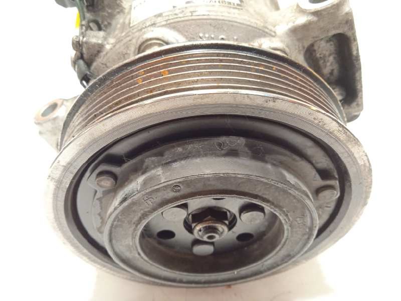 Recambio de compresor aire acondicionado para volvo v40 momentum referencia OEM IAM 31469966  