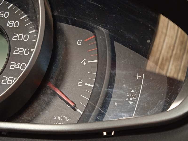 Recambio de cuadro instrumentos para volvo v40 momentum referencia OEM IAM 31453103  