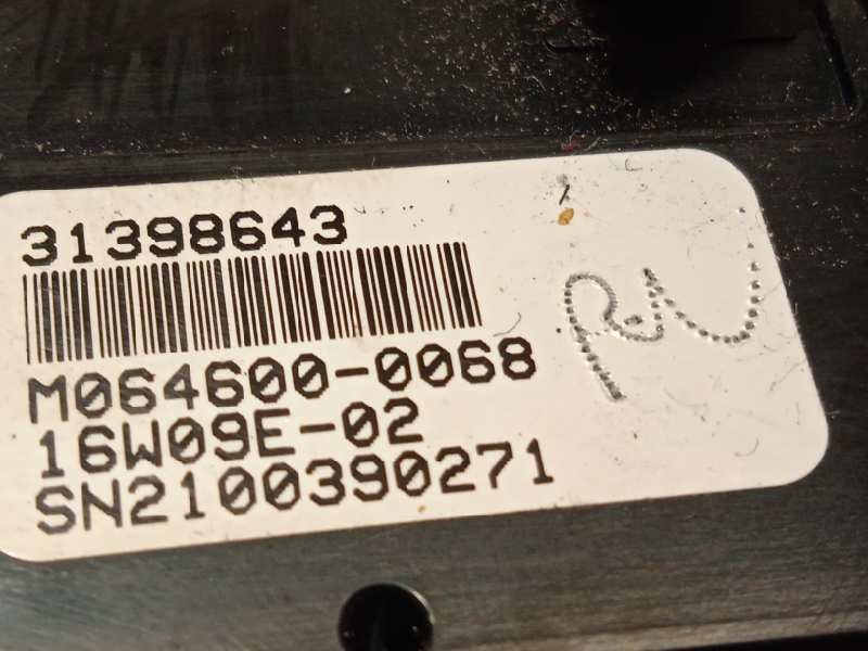 Recambio de mando multifuncion para volvo v40 momentum referencia OEM IAM 31398643  