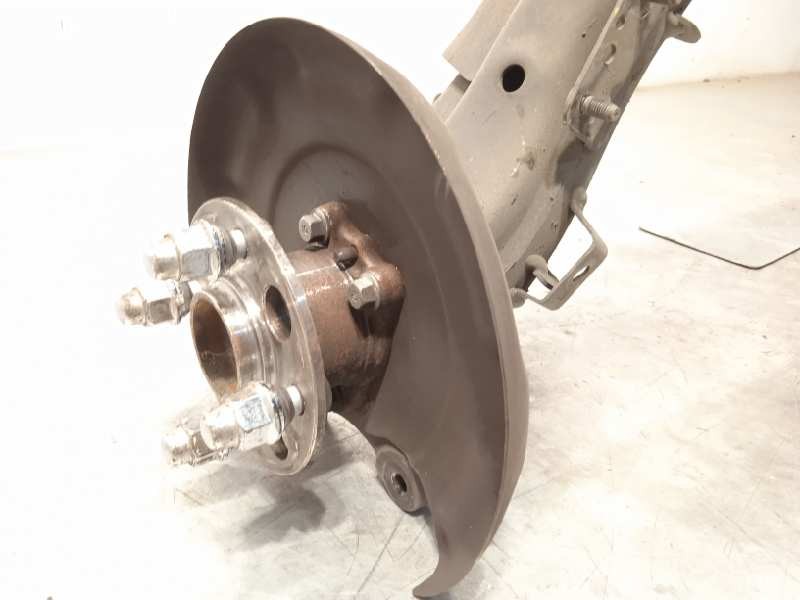 Recambio de puente trasero para hyundai i20 active 1.0 tgdi cat referencia OEM IAM 55100C8100  