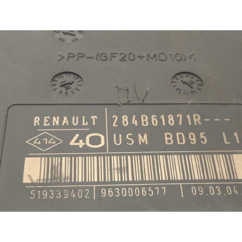 Recambio de caja reles / fusibles para renault megane iii berlina 5 p emotion referencia OEM IAM 284B61871R  