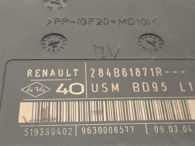 Recambio de caja reles / fusibles para renault megane iii berlina 5 p emotion referencia OEM IAM 284B61871R  