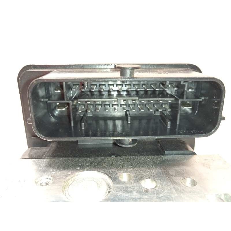 Recambio de abs para kia stonic (ybcuv) tech referencia OEM IAM 58920H8260 BE6003V109 BH6013V105