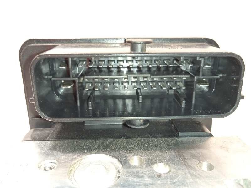 Recambio de abs para kia stonic (ybcuv) tech referencia OEM IAM 58920H8260 BE6003V109 BH6013V105