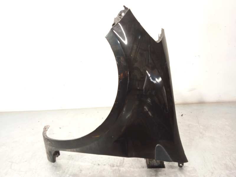 Recambio de aleta delantera izquierda para renault clio iii dynamique referencia OEM IAM 7701476104  