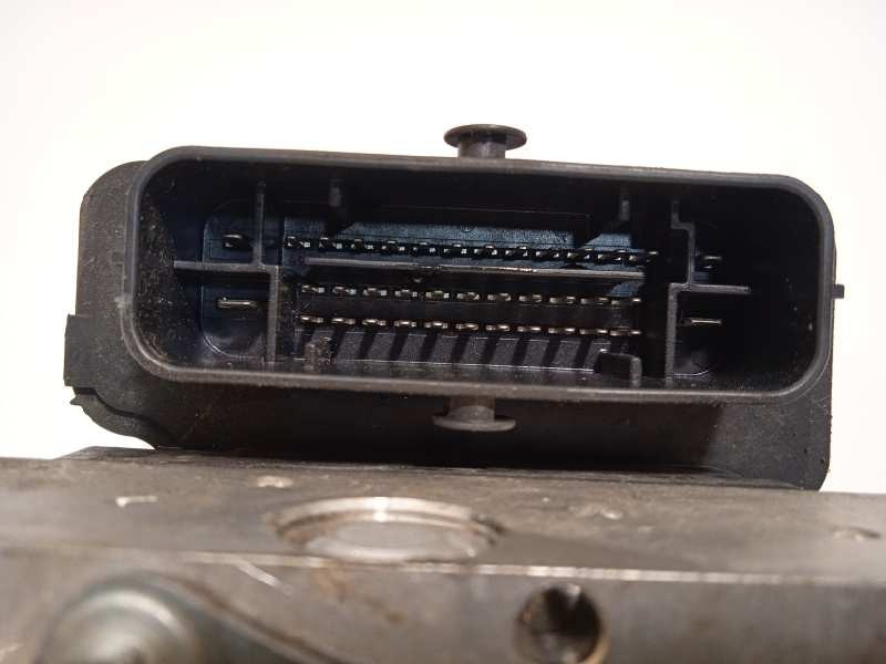 Recambio de abs para dacia duster laureate 4x2 referencia OEM IAM 476608845R 0265956285 269634