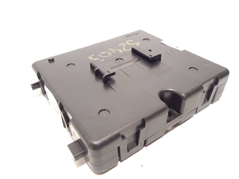 Recambio de modulo electronico para renault arkana 1.3 referencia OEM IAM 285251735R  27760F233D