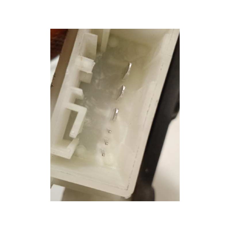 Recambio de elevalunas delantero izquierdo para skoda rapid 1.2 tsi referencia OEM IAM 6V1959801B  