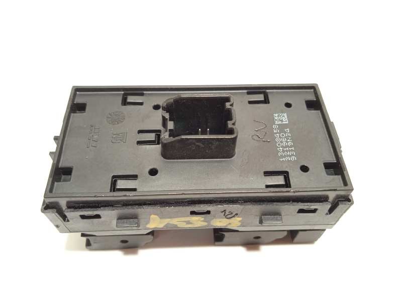 Recambio de mando elevalunas delantero izquierdo para opel astra k lim. 5türig 1.2 referencia OEM IAM 13408458  