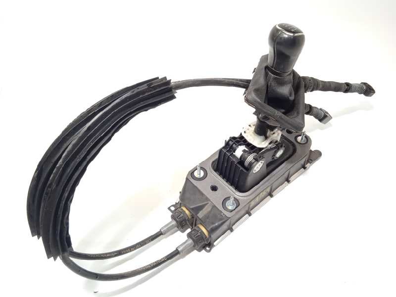 Recambio de palanca cambio para skoda rapid 1.2 tsi referencia OEM IAM 6RA711049C  