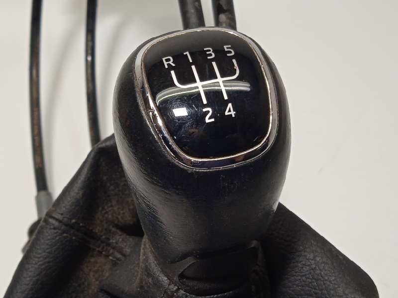 Recambio de palanca cambio para skoda rapid 1.2 tsi referencia OEM IAM 6RA711049C  