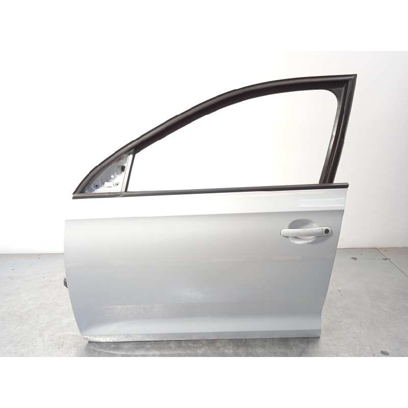 Recambio de puerta delantera izquierda para skoda rapid 1.2 tsi referencia OEM IAM 5JA831051C  