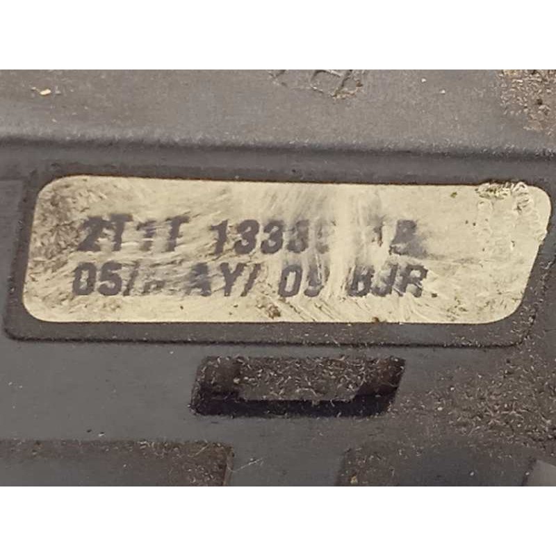 Recambio de mando luces para ford transit connect (tc7) 1.8 tdci cat referencia OEM IAM 2T1T13335AB  4373026