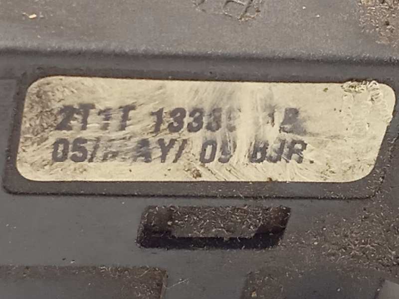 Recambio de mando luces para ford transit connect (tc7) 1.8 tdci cat referencia OEM IAM 2T1T13335AB  4373026