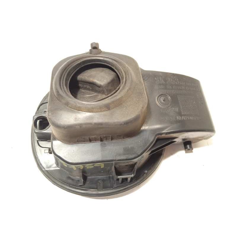 Recambio de tapa exterior combustible para skoda rapid 1.2 tsi referencia OEM IAM 5JJ809999B  5JJ809909