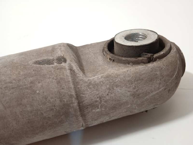 Recambio de amortiguador trasero izquierdo para porsche panamera gts referencia OEM IAM 97033316133  