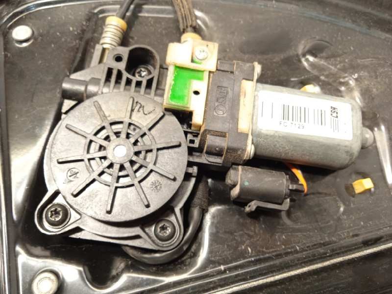 Recambio de elevalunas trasero izquierdo para land rover freelander (lr2) td4 s referencia OEM IAM 6H5227001AE  