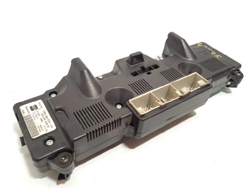 Recambio de mando climatizador para seat leon (1p1) stylance / style referencia OEM IAM 1P0907044D  5HB00887624
